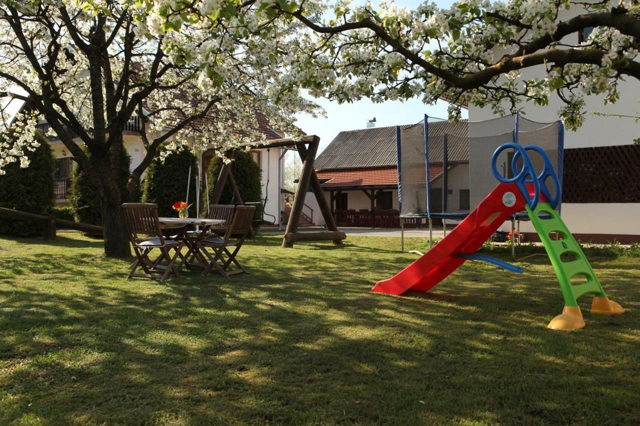 Guest House Gacka Rogić Otočac Zewnętrze zdjęcie